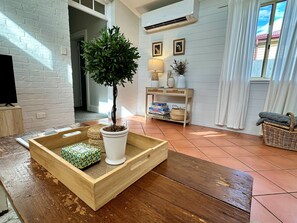 Interior - Kenso Cottage 30 –Small walk shops, cafes, Markets (Mudgee)