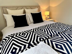 2 bedrooms, desk, iron/ironing board, travel cot