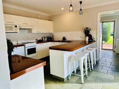 Kenso Cottage 28 –Small walk shops, cafes, Markets