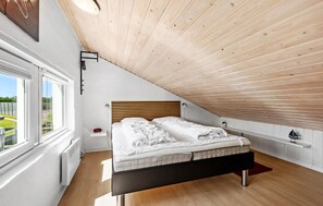 2 bedrooms, free WiFi