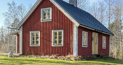 2 bedroom nice home in Småland