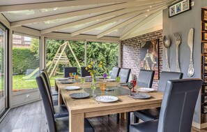 Dining - Stunning home in Torcy-le-Grand (Torcy-le-Grand)