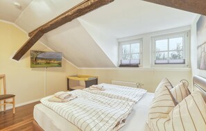 2 عدّة غرف نوم وسرير سفر وواي فاي مجانًا