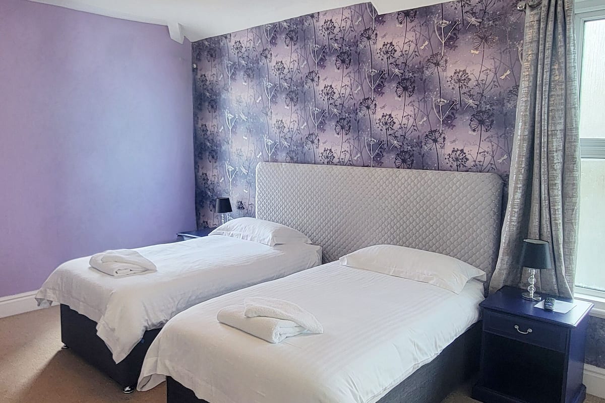 Standard-Zweibettzimmer, mit Bad