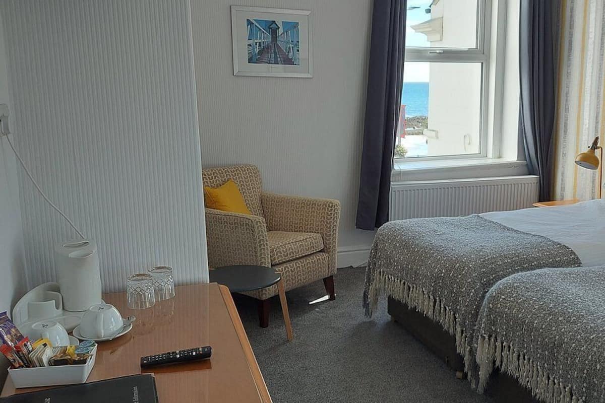 Iron/ironing board, free WiFi