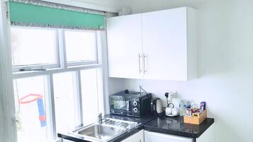 Iron/ironing board, free WiFi