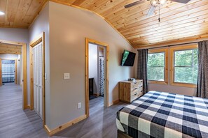 3 quartos, ferros/tábuas de passar roupa, Wi-Fi, roupa de cama