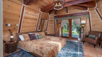 2 bedrooms, WiFi (free), bed sheets