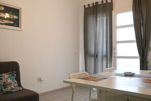 Dining - P052 - Porto Recanati, new two-room apartment close to the sea (Porto Recanati)