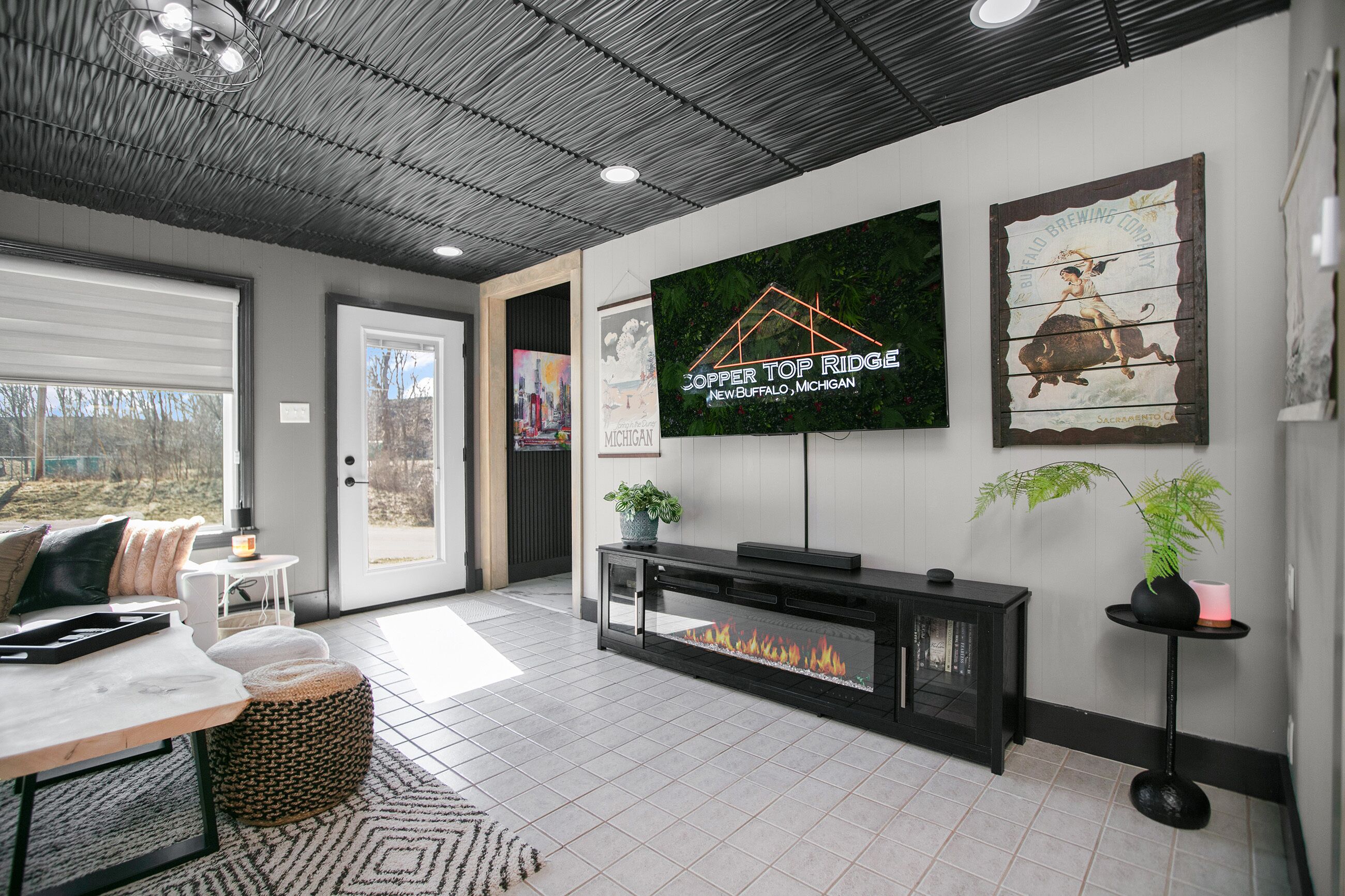 Smart TV, fireplace, computer monitors, printers