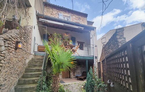 Belle maison de 2 chambres à Hérépian