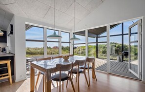 Dining - Beautiful home in Hvide Sande with sauna (Hvide Sande)