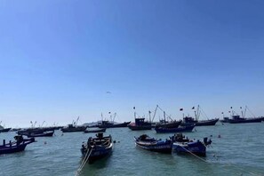 صورة غير مصنفة، 3 من 18، زرّ