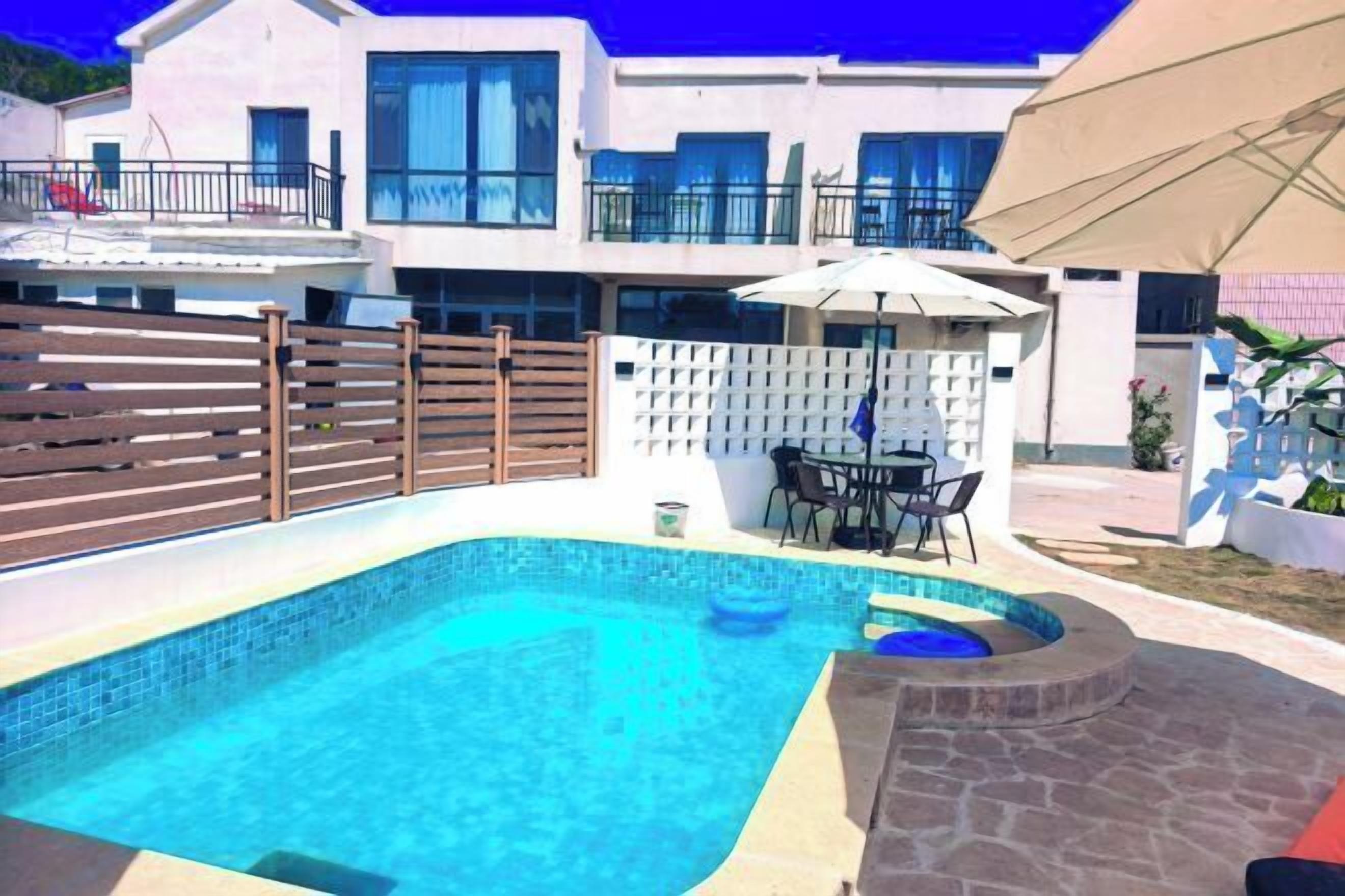 Utomhuspool