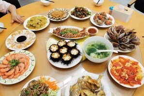Unclassified image, 4 of 23, button - xianpin homestay (Yantai)