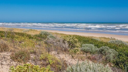 60 Beach Road, Goolwa South