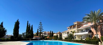 STAY Anthea Gardens- Calm Living