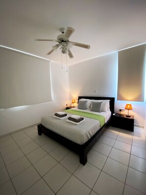 3 soverom, strykejern/-brett, wi-fi (inkludert) og sengetøy