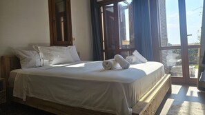 2 室のベッドルーム、アイロン / アイロン台、WiFi (無料)、ベッドシーツ