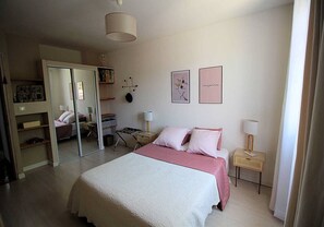 4 bedrooms, free WiFi