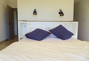 5 bedrooms, free WiFi