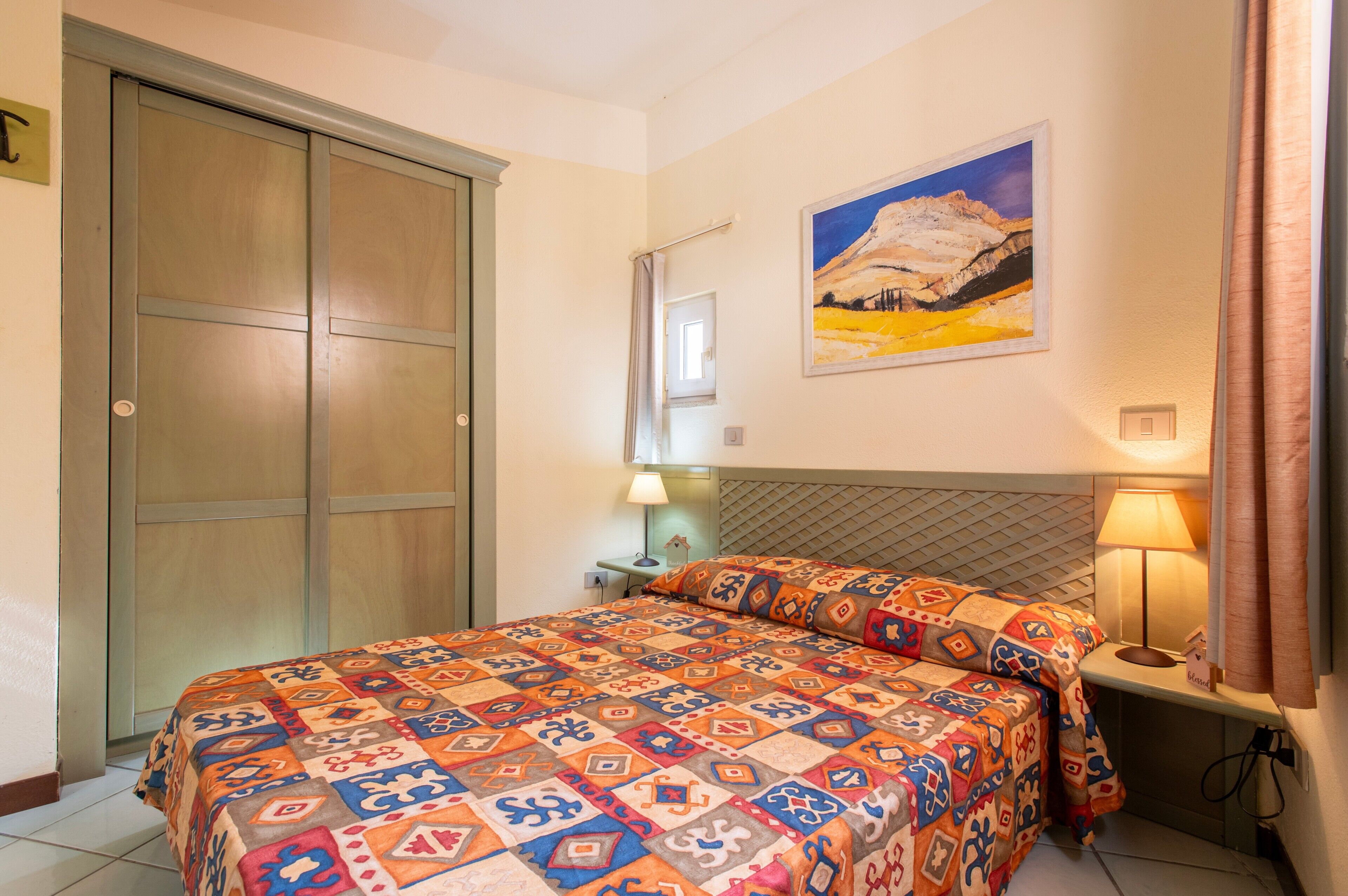 1 soveværelse, strygejern/strygebræt, sengetøj