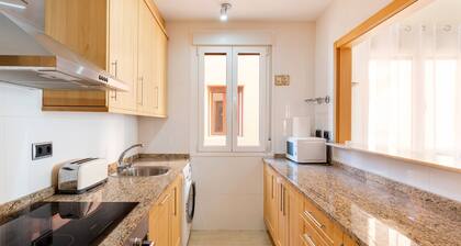 Appartement 'Golf et Soleil' avec vue sur la mer, piscine partagée et climatisation