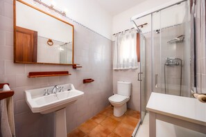 Doccia, asciugacapelli, asciugamani