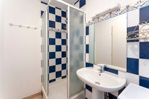 Chuveiro, secador de cabelo