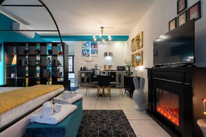 1 camera, ferro/asse da stiro, Wi-Fi, lenzuola