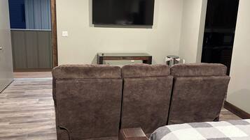 2 sovrum, wi-fi och sÀngklÀder