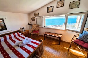 6 室のベッドルーム、WiFi、ベッドシーツ