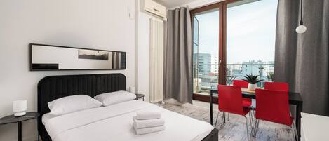 Fer et planche à repasser, Wi-Fi, draps fournis