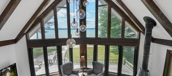 LAKEFRONT HOME w BEACH @ HIGGINS LAKE!