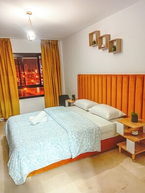 2 bedrooms, iron/ironing board, WiFi - Apartment for Comfort and Luxury, Near the Train Station and Facing Hilton Open (tanger)