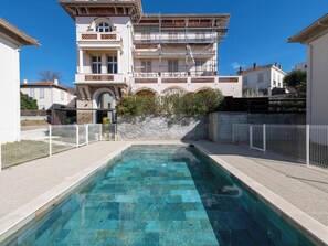 Pool - 1-Br 75m² Duplex with Pool (Cannes)