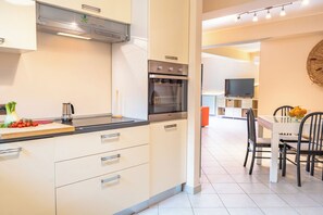 Fridge, oven, stovetop, coffee/tea maker - Etna, Mare e Verde - Open Space (Mascali)