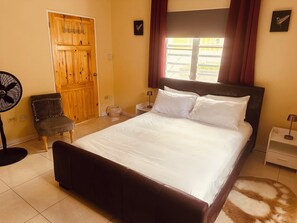 2 bedrooms, desk, iron/ironing board, free WiFi