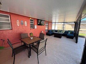 Unclassified image, 2 of 24, button - Pet Friendly! 3BR/2BA home with a Heated Pool! (Bradenton)