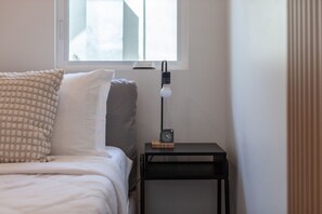 1 habitación, escritorio, tabla de planchar con plancha y wifi gratis 