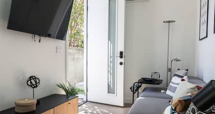 Scandinavian-Style 1BR Apartment BUILT 2024 (p81)