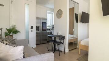 1 chambre, bureau, fer et planche Ă repasser, Wi-Fi gratuit