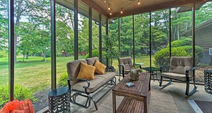 Cozy 3 Bedroom Cabin Fits up to 10 Guests!