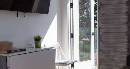 Scandinavian-Style 1BR Apartment BUILT 2024 (p83)
