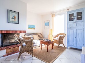 TV - Les Goélands by Interhome (Cabourg)