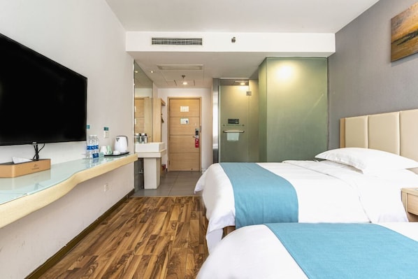 Family Triple Room | Meja 