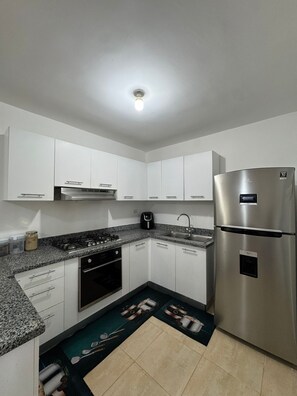 Private kitchen - 3-bedroom apartment in fabulous Nagua, 1er floor (Nagua)