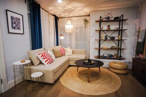 Smart TV - Keep Austin Cozy! - Central Retreat (Austin)