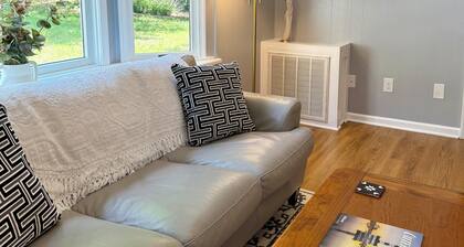 Poseidon’s Mini Getaway: Serene Outer Banks Retreat Near the Beach