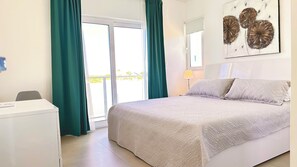 Deluxe Apartment | In-room safe, iron/ironing board, free WiFi, bed sheets - Rheia Properties - Sosua Ocean Village (Sosúa)